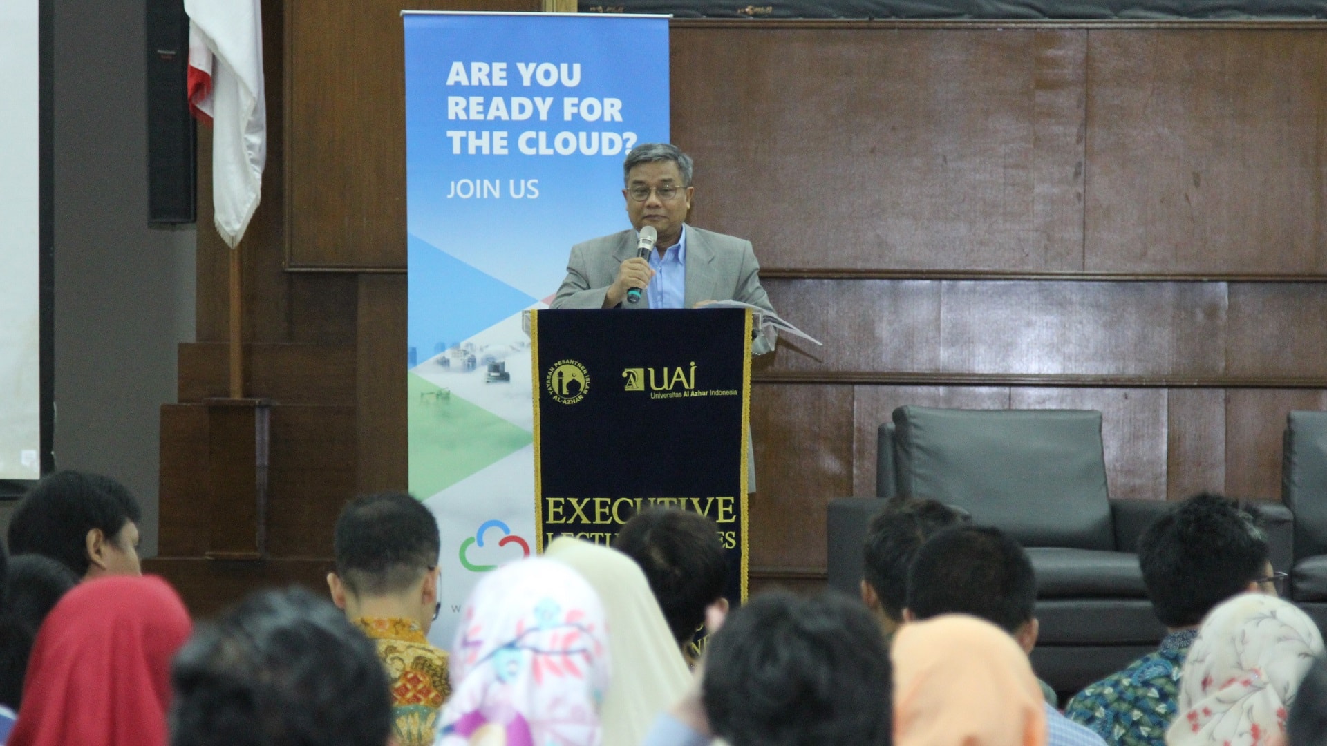 Seminar Cloud Computing: Infrastruktur Ekonomi Digital Indonesia